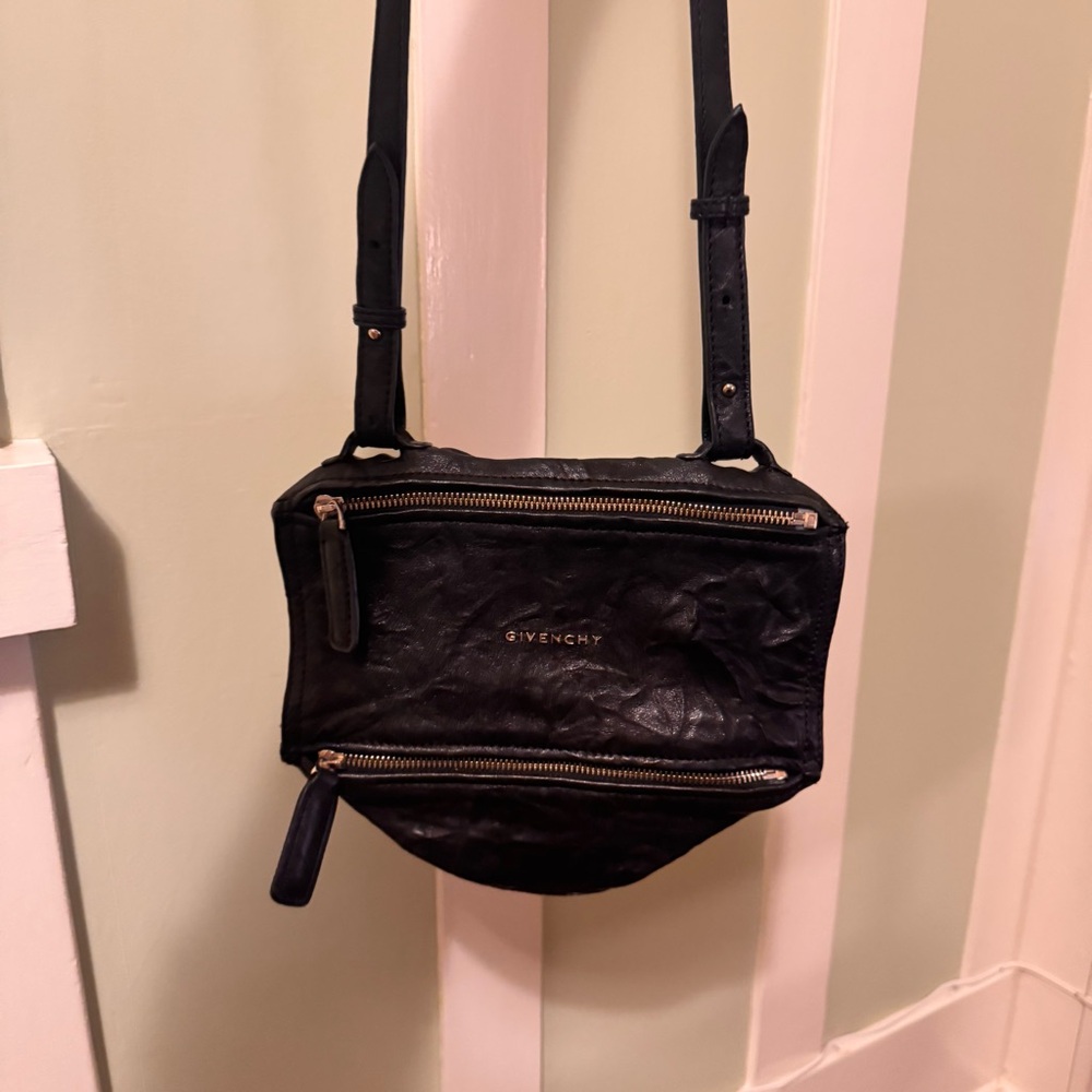 GIVENCHY Pandora Crossbody Bag - Picture 3 of 16